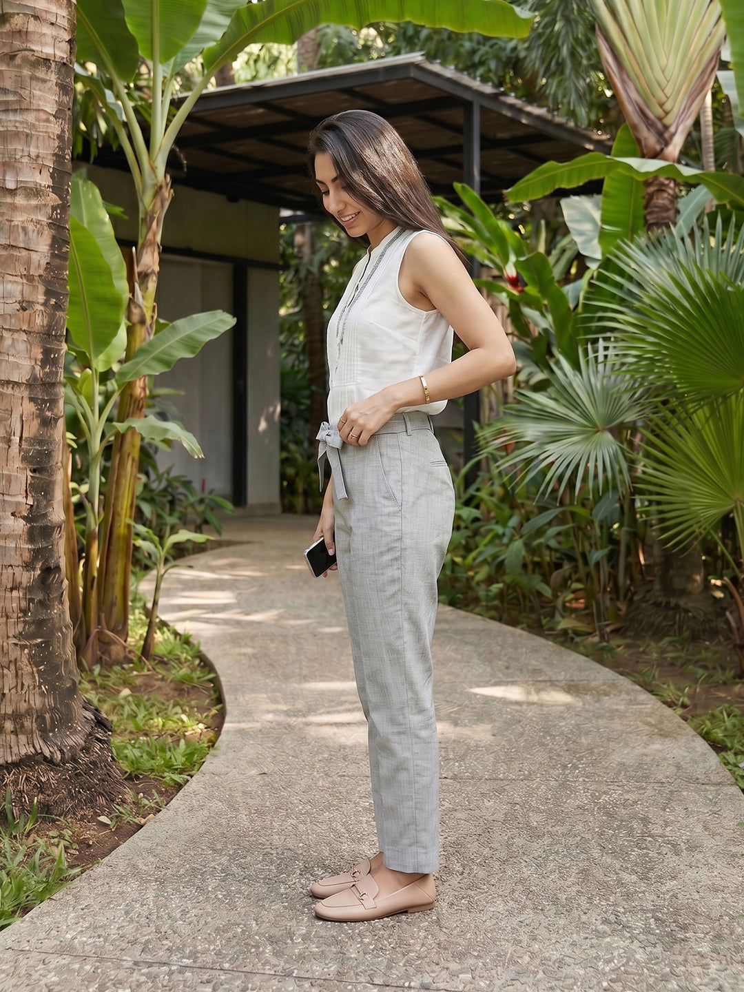 ISHINNAVIT37GREY