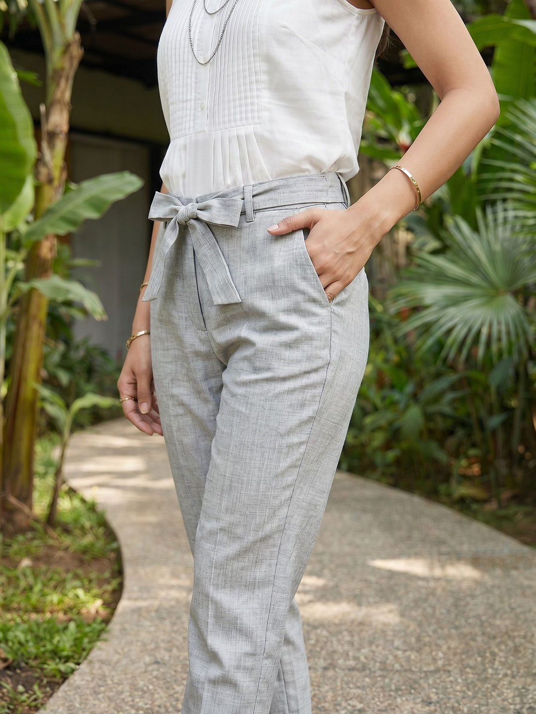 ISHINNAVIT37GREY