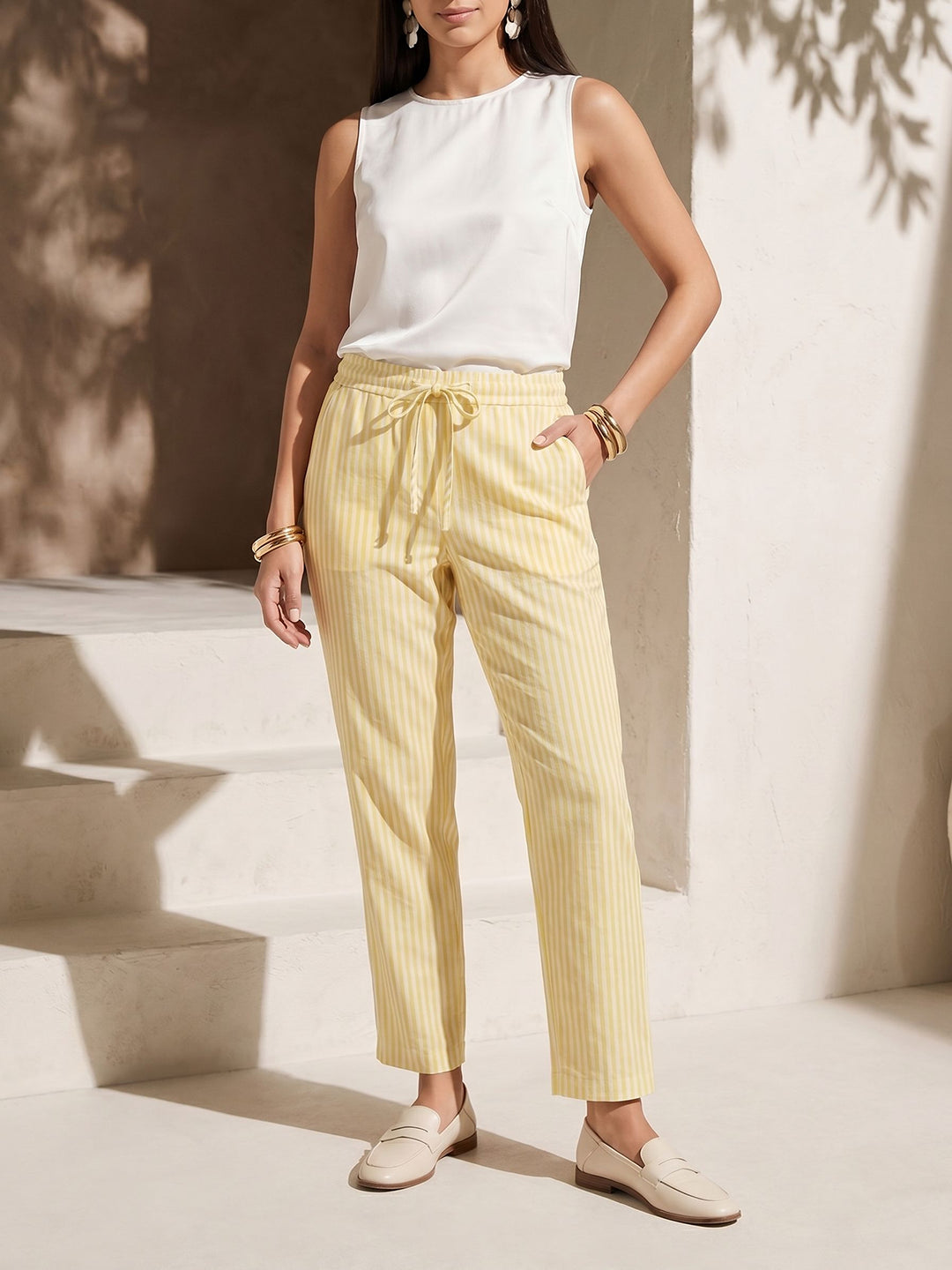 ISHINNAVIT79YELLOW