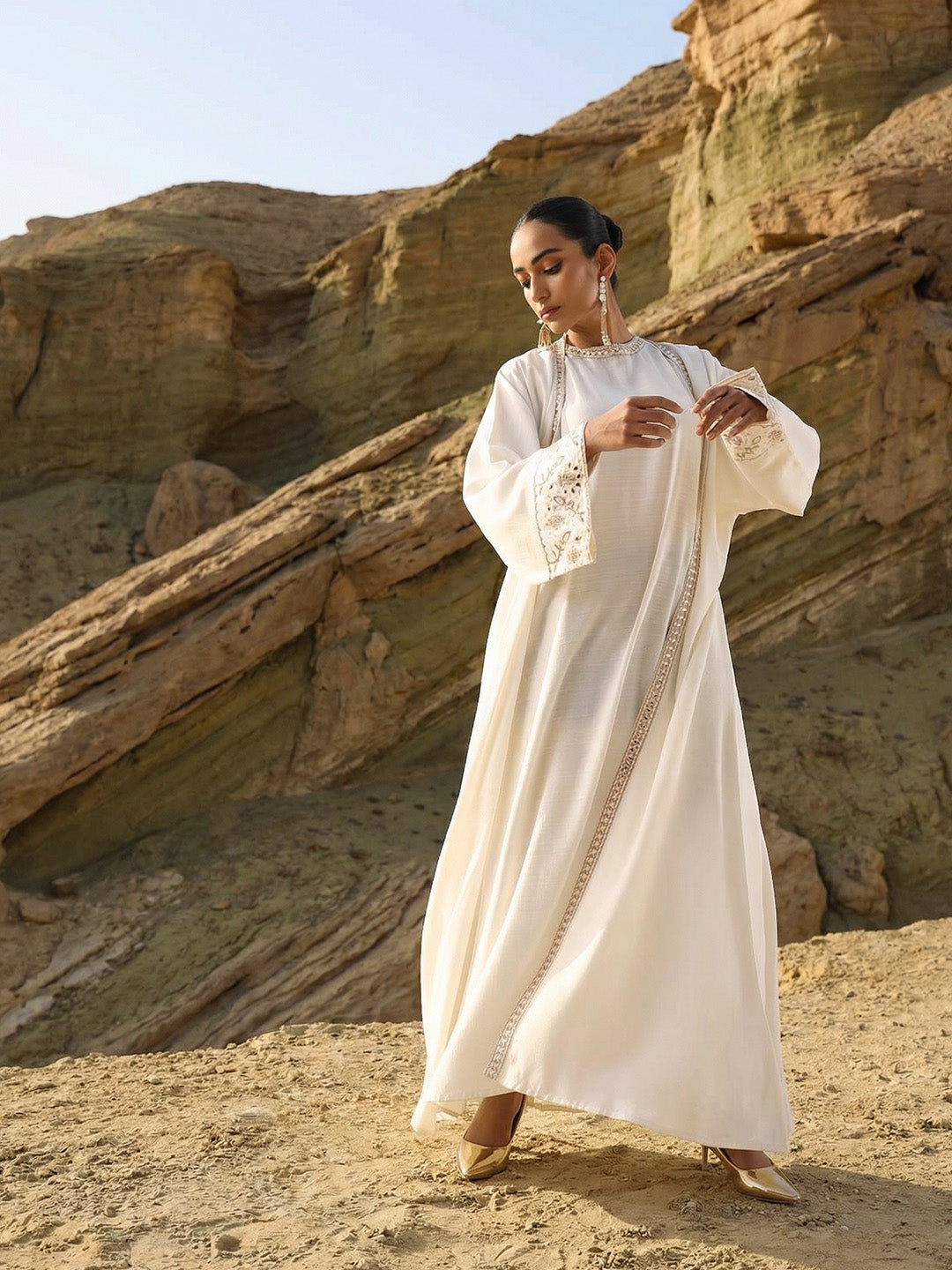 Rich Off White Relaxed Abaya