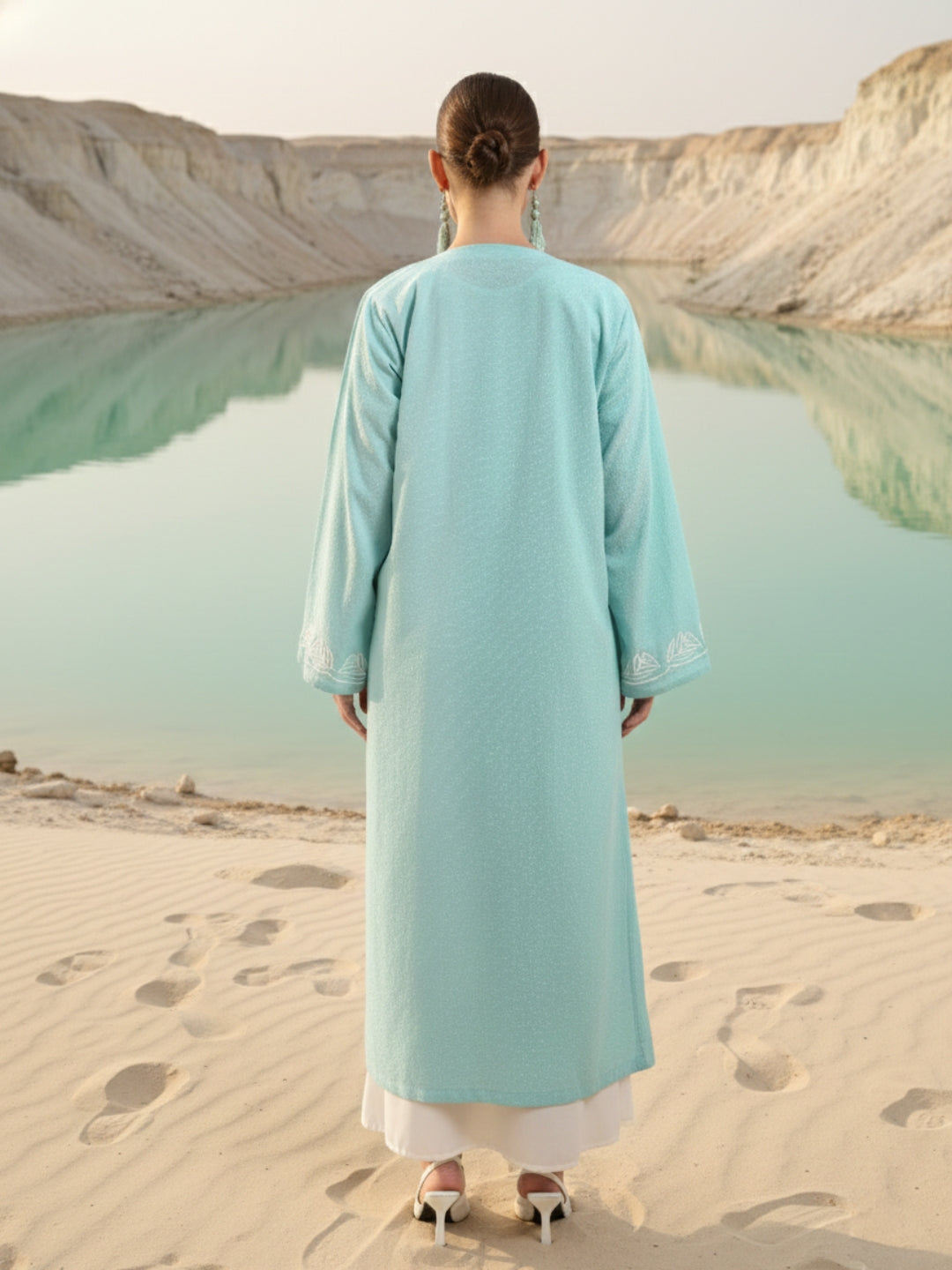 Rich Green Relaxed Abaya with Hijab in Chinese Crepe