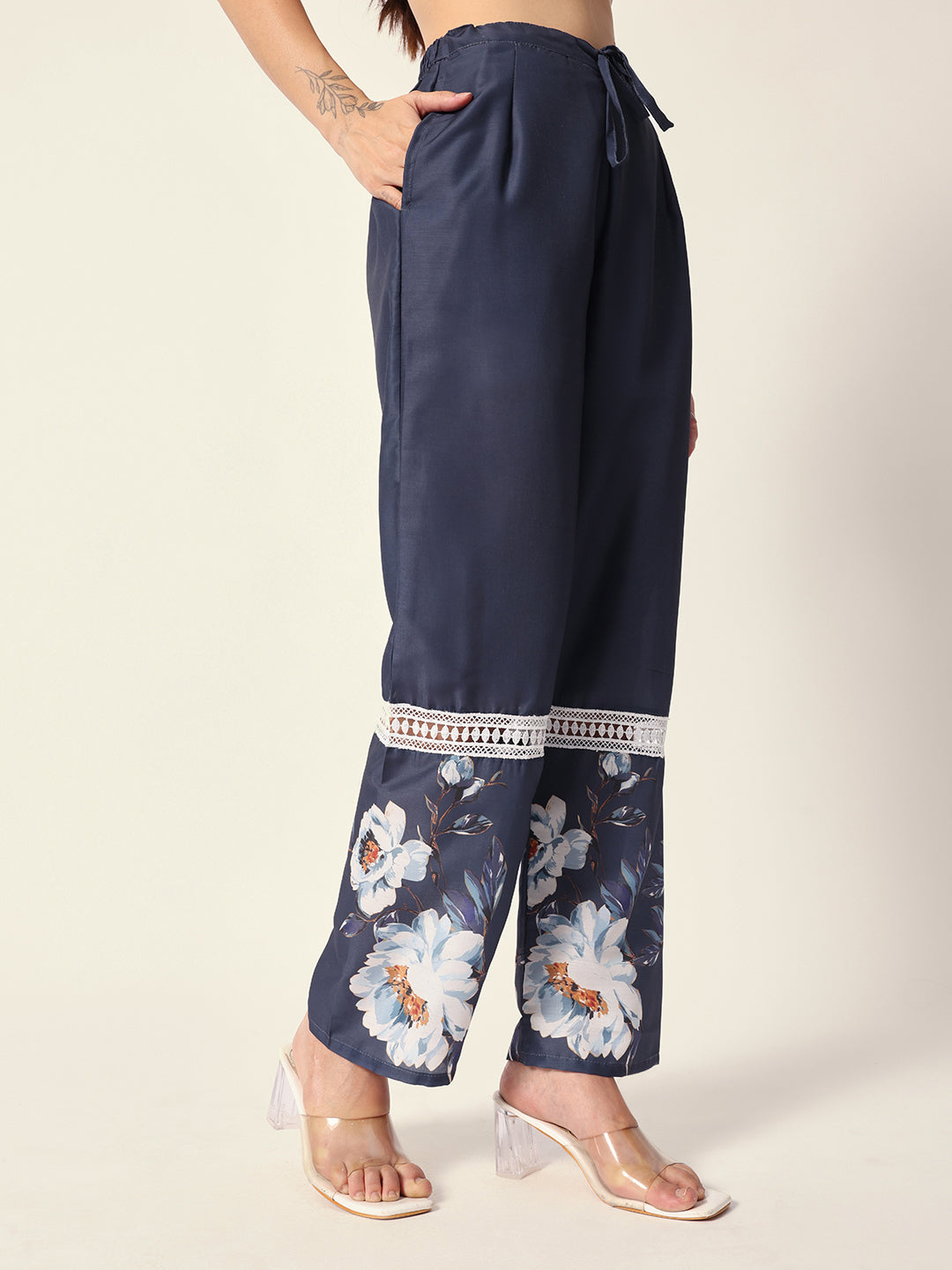 Comfy Blue Cotton Blend floral printed StraightFit kurat set
