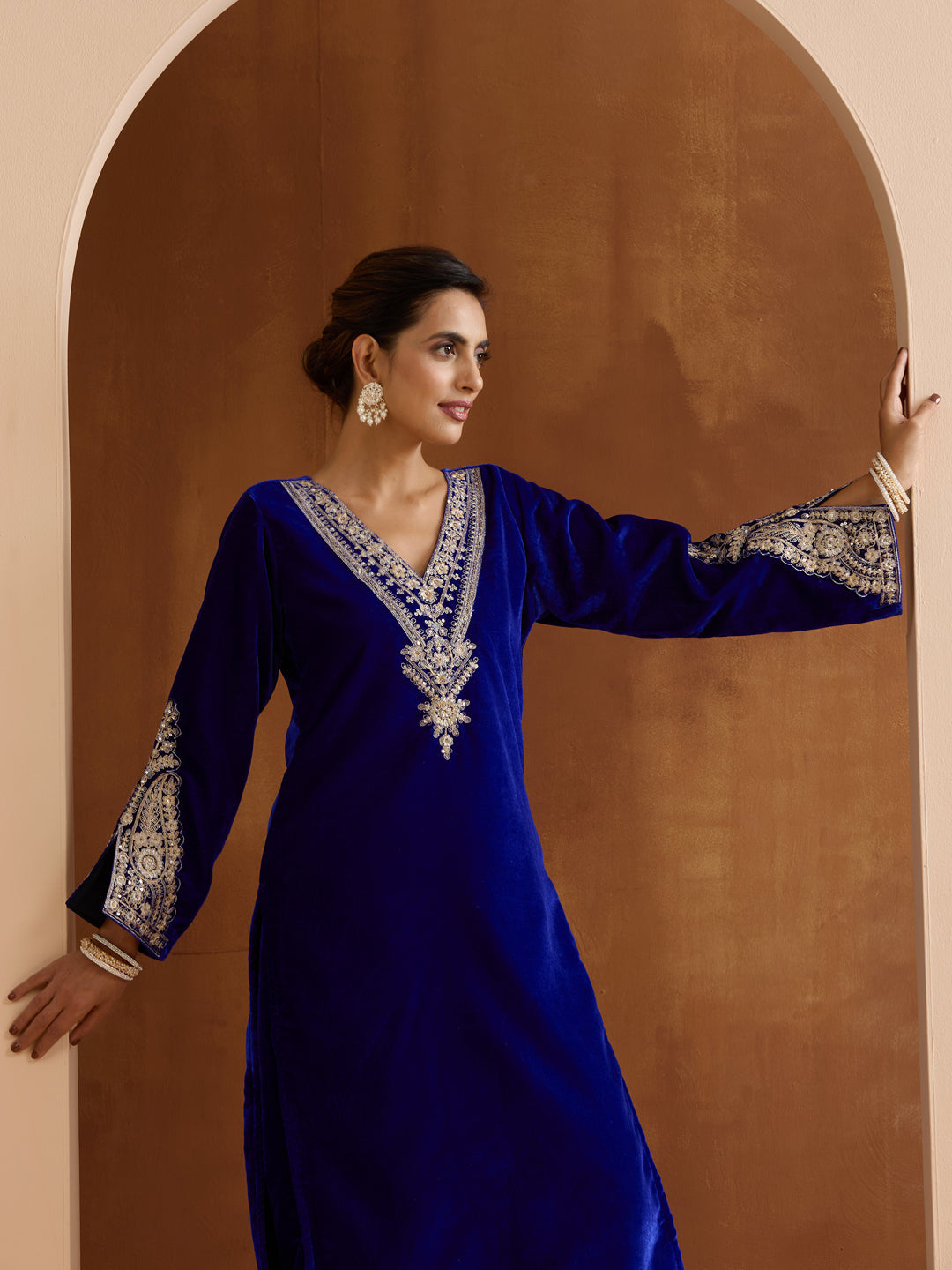 Rich Blue Velvet Embroidered Straight Kurta Set With Straight Bottom