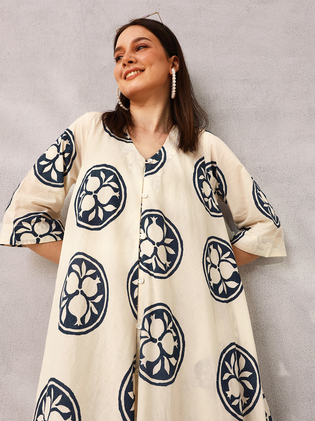 Ishin Off White  & Navy Relaxed Fit Workwear Printed Kurta with Palazzo