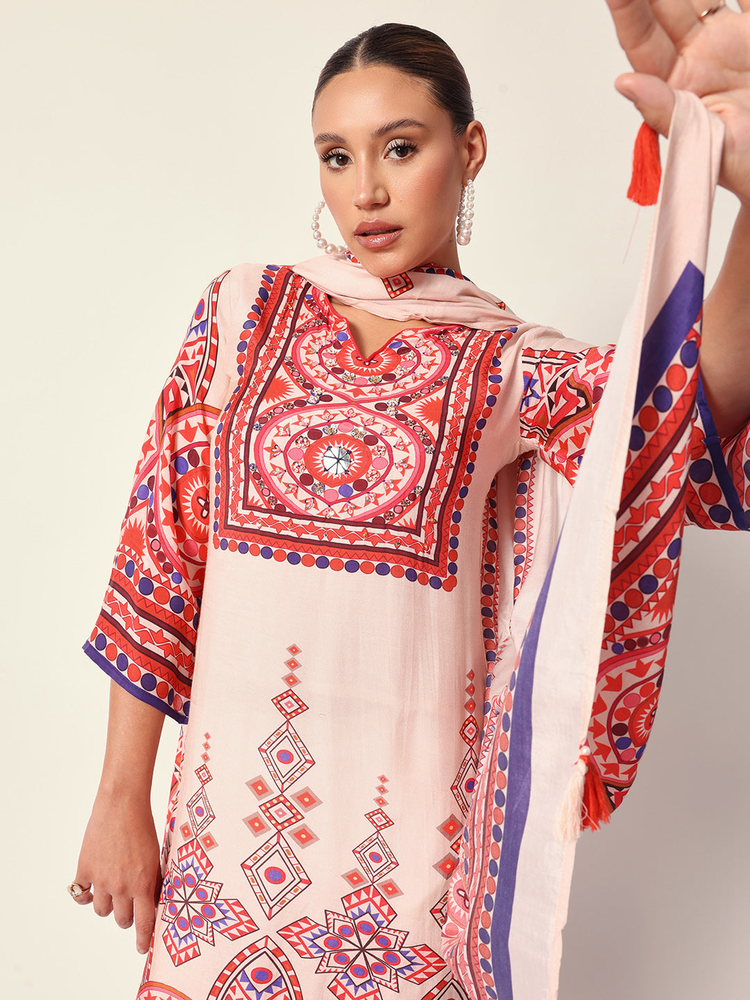 Comfy Off White cotton blend printed straight fit kurta set with dupatta