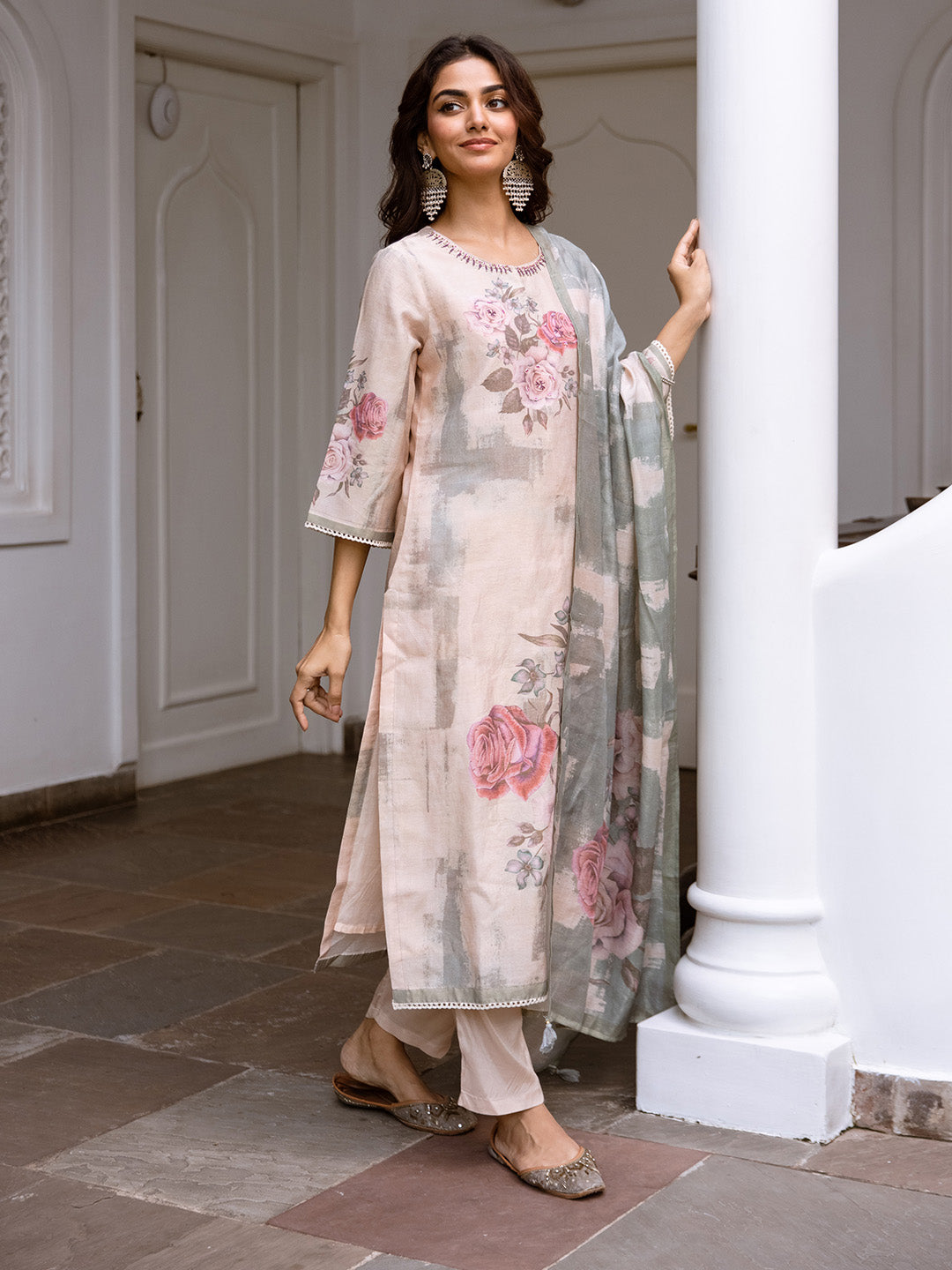 Cream Soft Floral Printed Straight Kurta Set With Straight Bottom And Dupatta