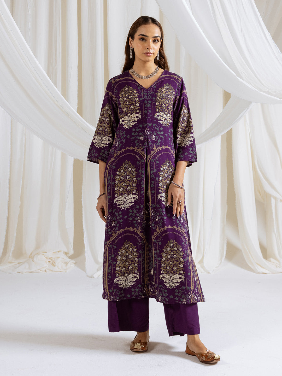 Comfy Puple Viscose Rayon Floral Print Straight Fit Kurta set with palazzo bottom