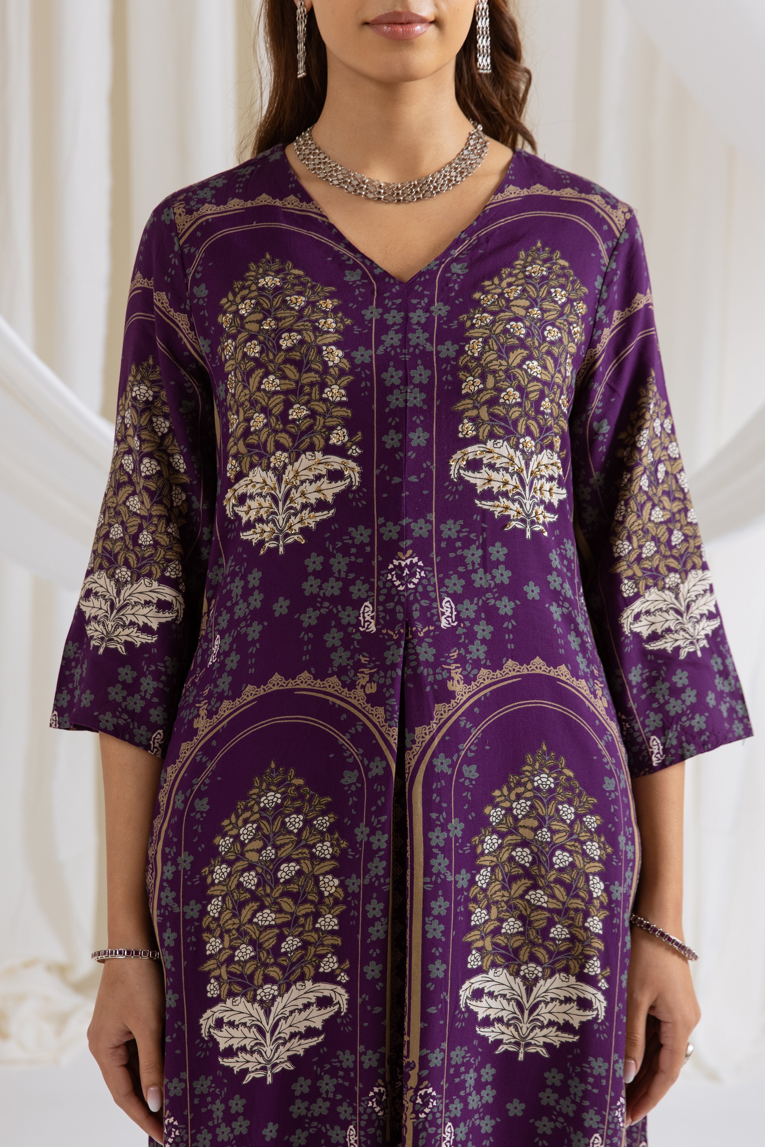 Comfy Puple Viscose Rayon Floral Print Straight Fit Kurta set with palazzo bottom