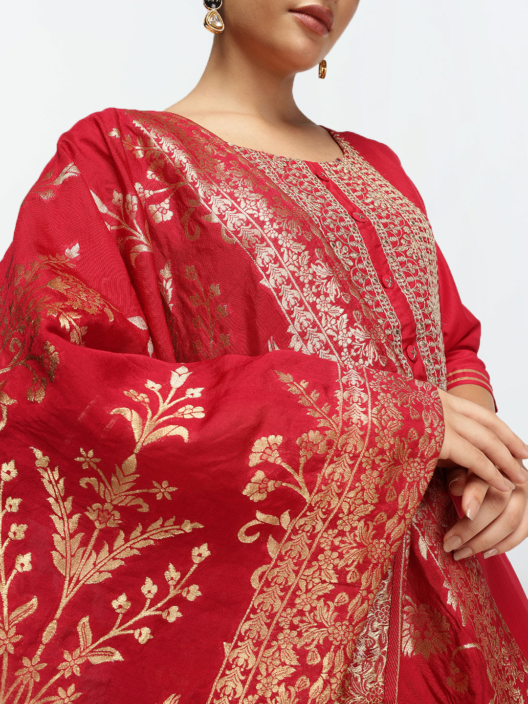 Elegant Red Chinon Zari Embroidered Straight Fit  Kurta Set with Statement dupatta
