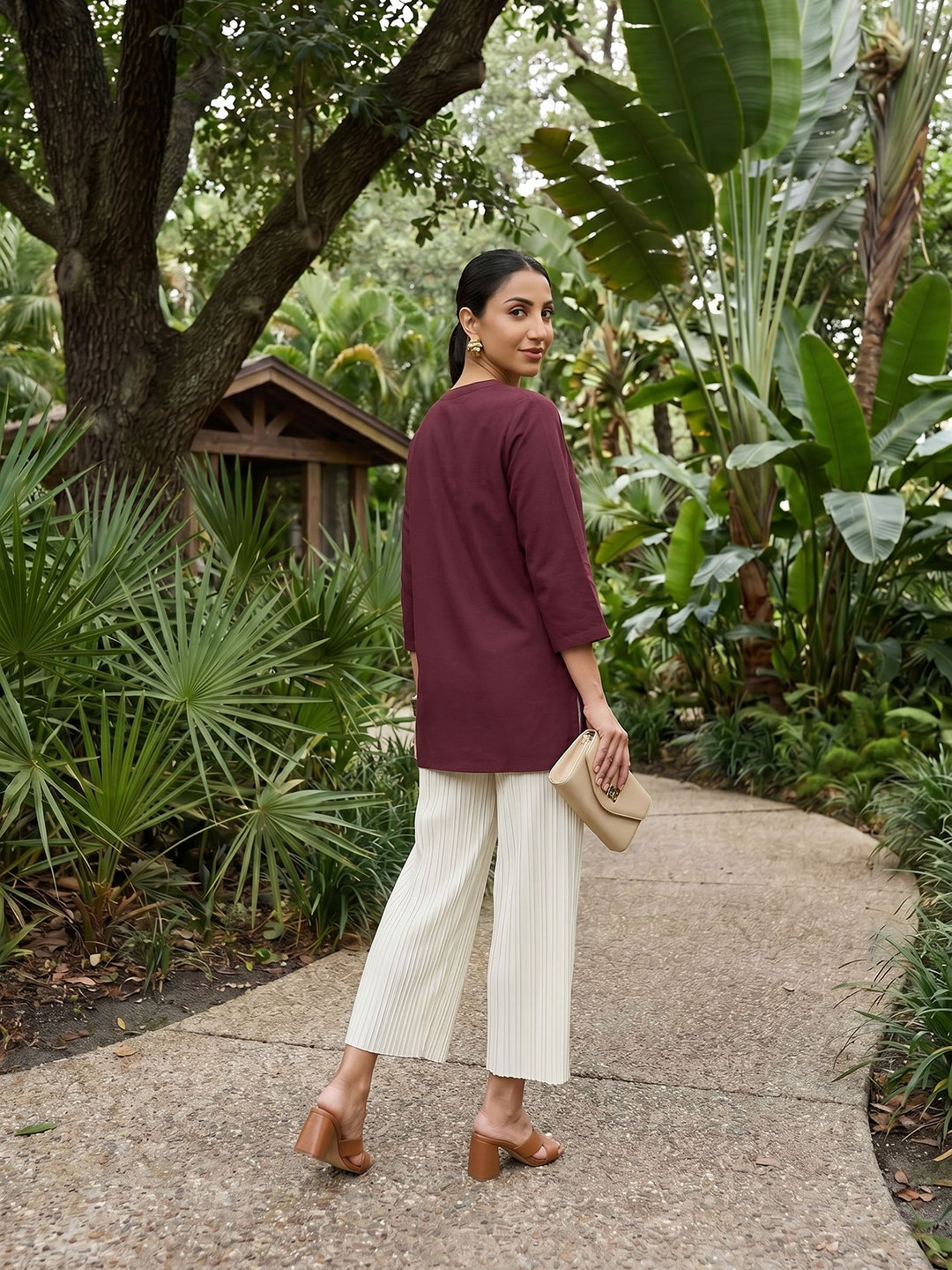 ISHINNAVIW30MAROON