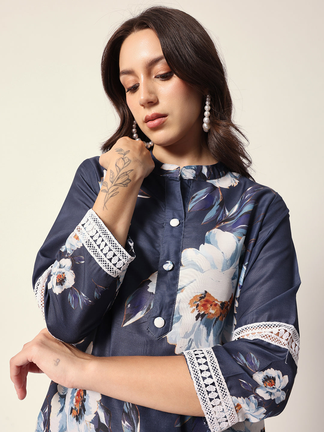 Comfy Blue Cotton Blend floral printed StraightFit kurat set