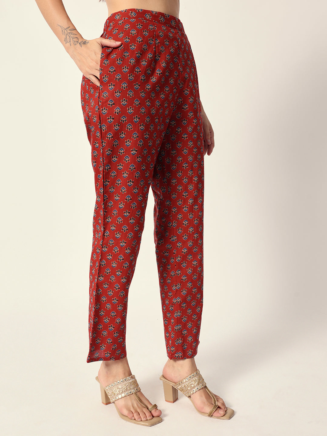 Comfy Red Cotton floral printed Aline Fit kurta set with dupatta