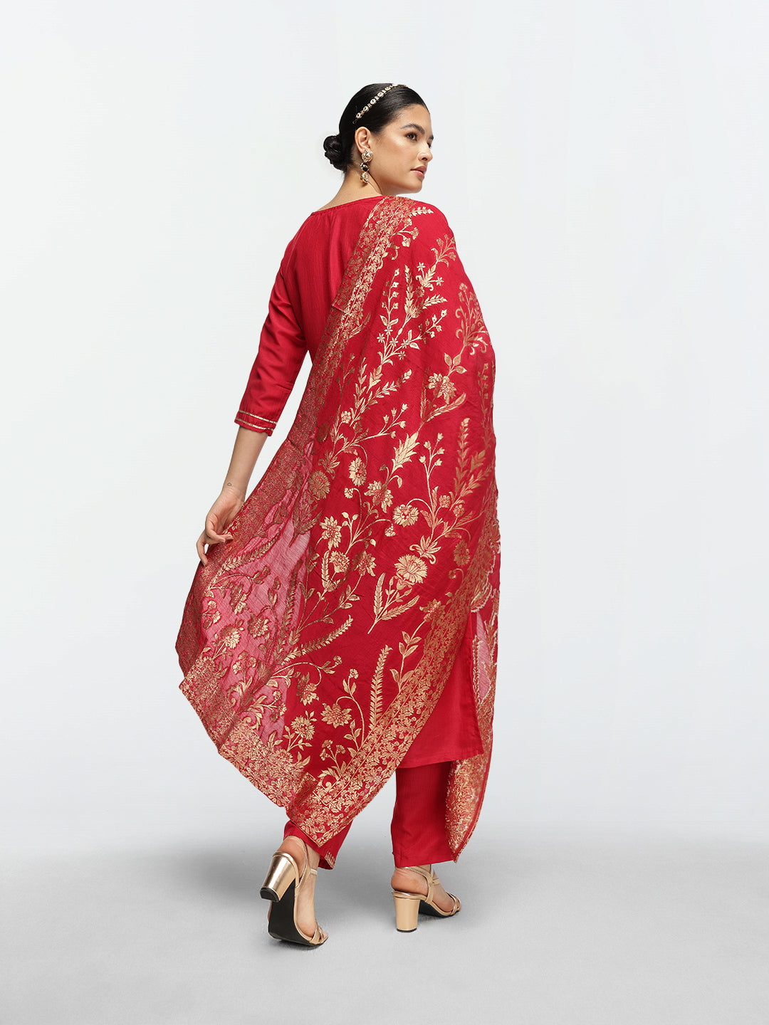 Elegant Red Chinon Zari Embroidered Straight Fit  Kurta Set with Statement dupatta