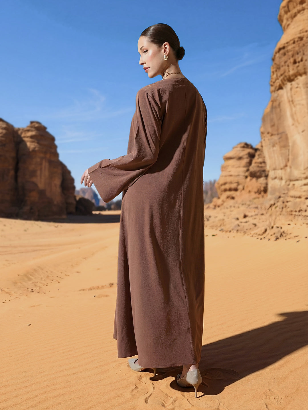 Rich Poly Georgette Embellished Regular Abaya with Hijab