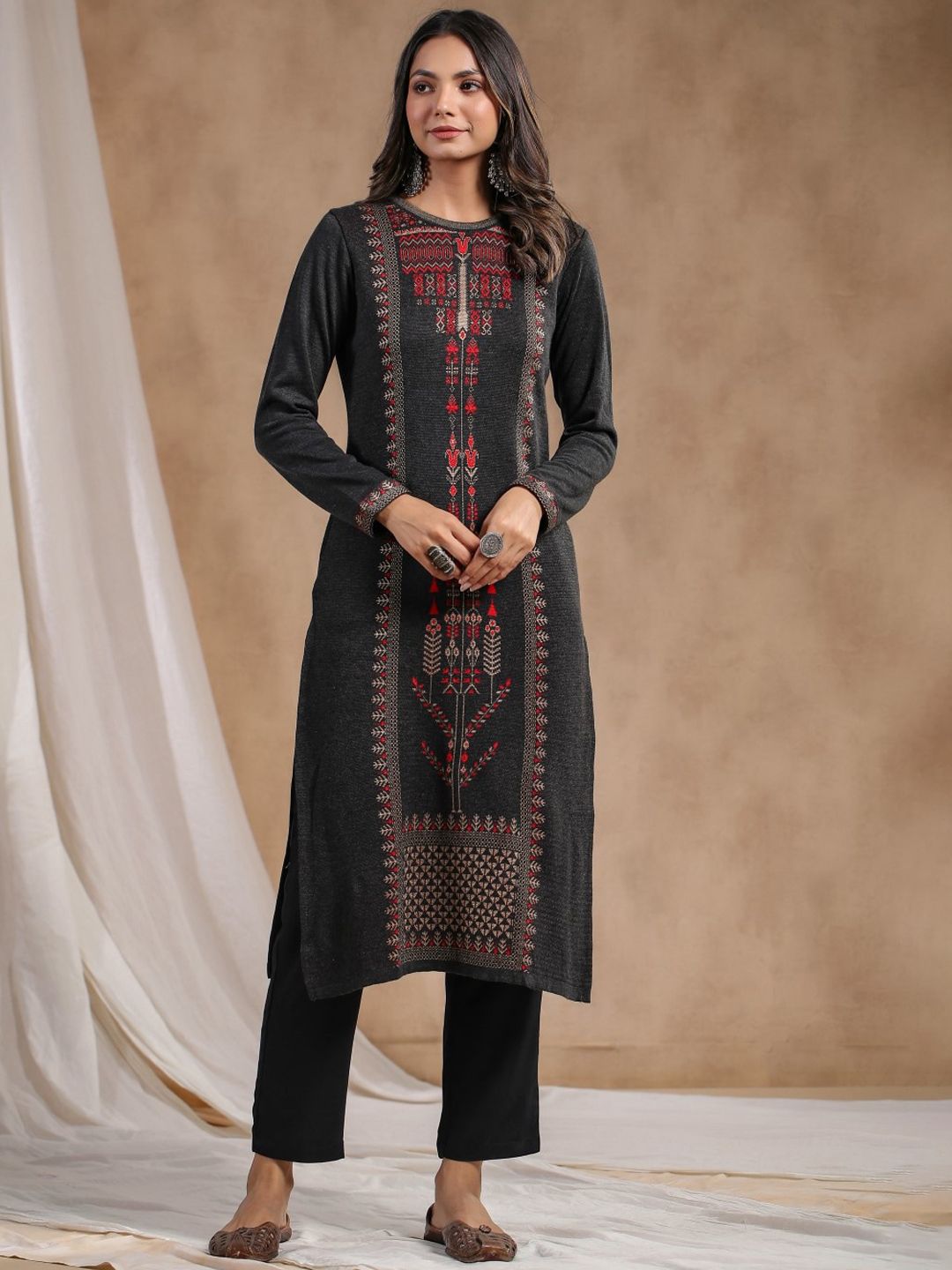 Warm Charcoal Acrylic Ethnic Motif Printed Kurta Set With Jacquard Knitted Design