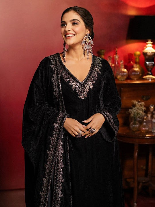 Black Velvet Zari Embroidered Kurta Set With Rich Velvet Dupatta