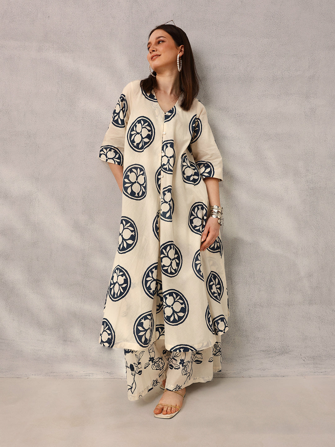 Ishin Off White  & Navy Relaxed Fit Workwear Printed Kurta with Palazzo