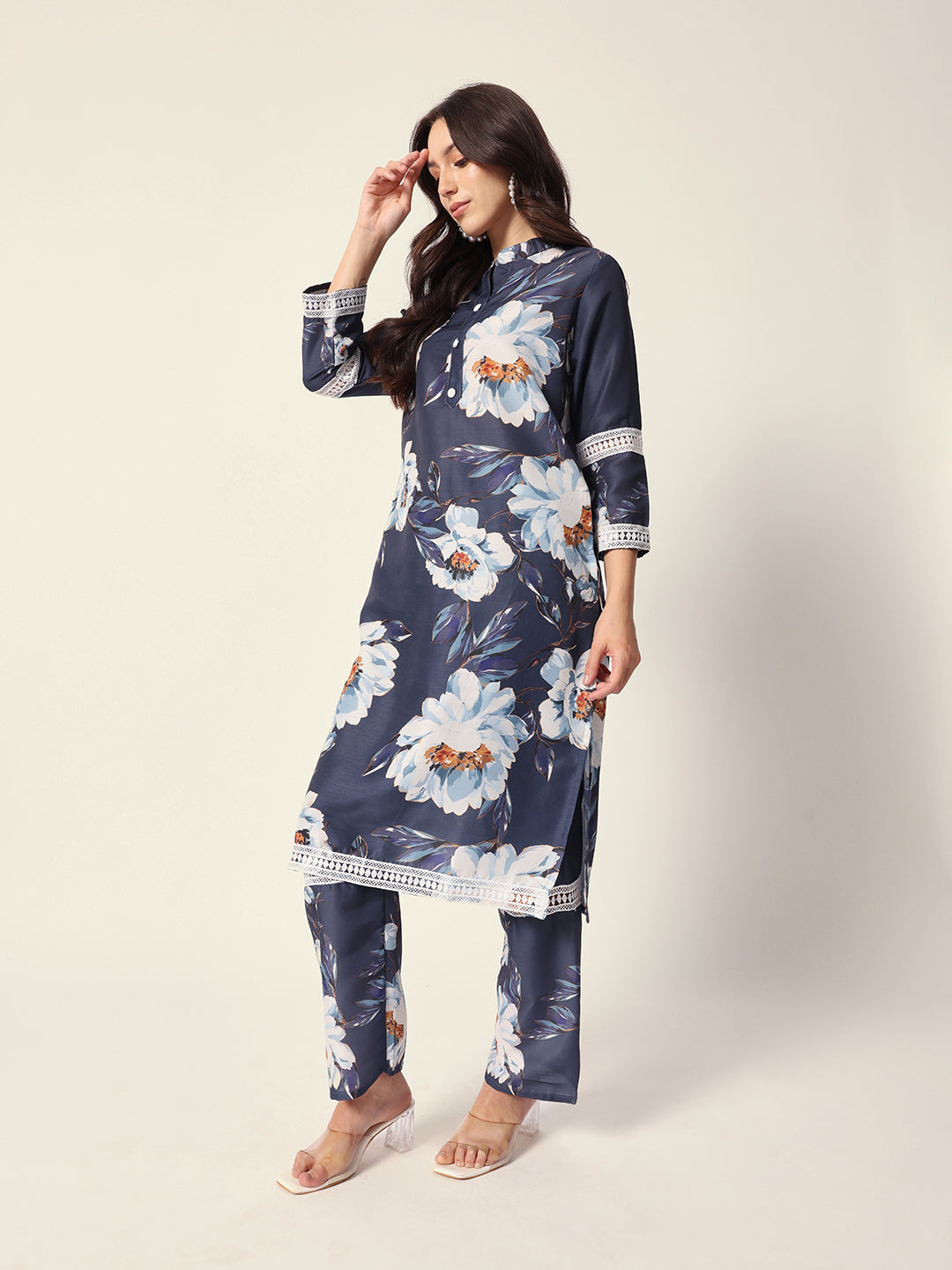 Comfy Blue Cotton Blend floral printed StraightFit kurat set
