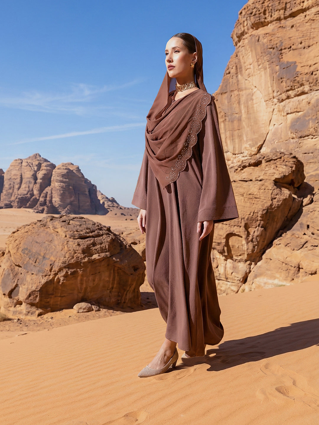 Rich Poly Georgette Embellished Regular Abaya with Hijab