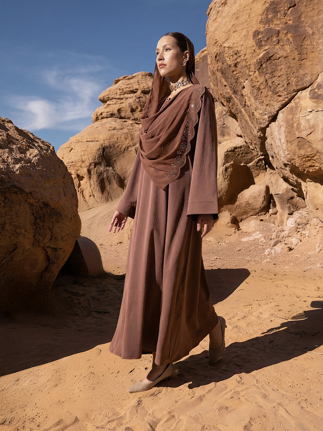 Rich Poly Georgette Embellished Regular Abaya with Hijab