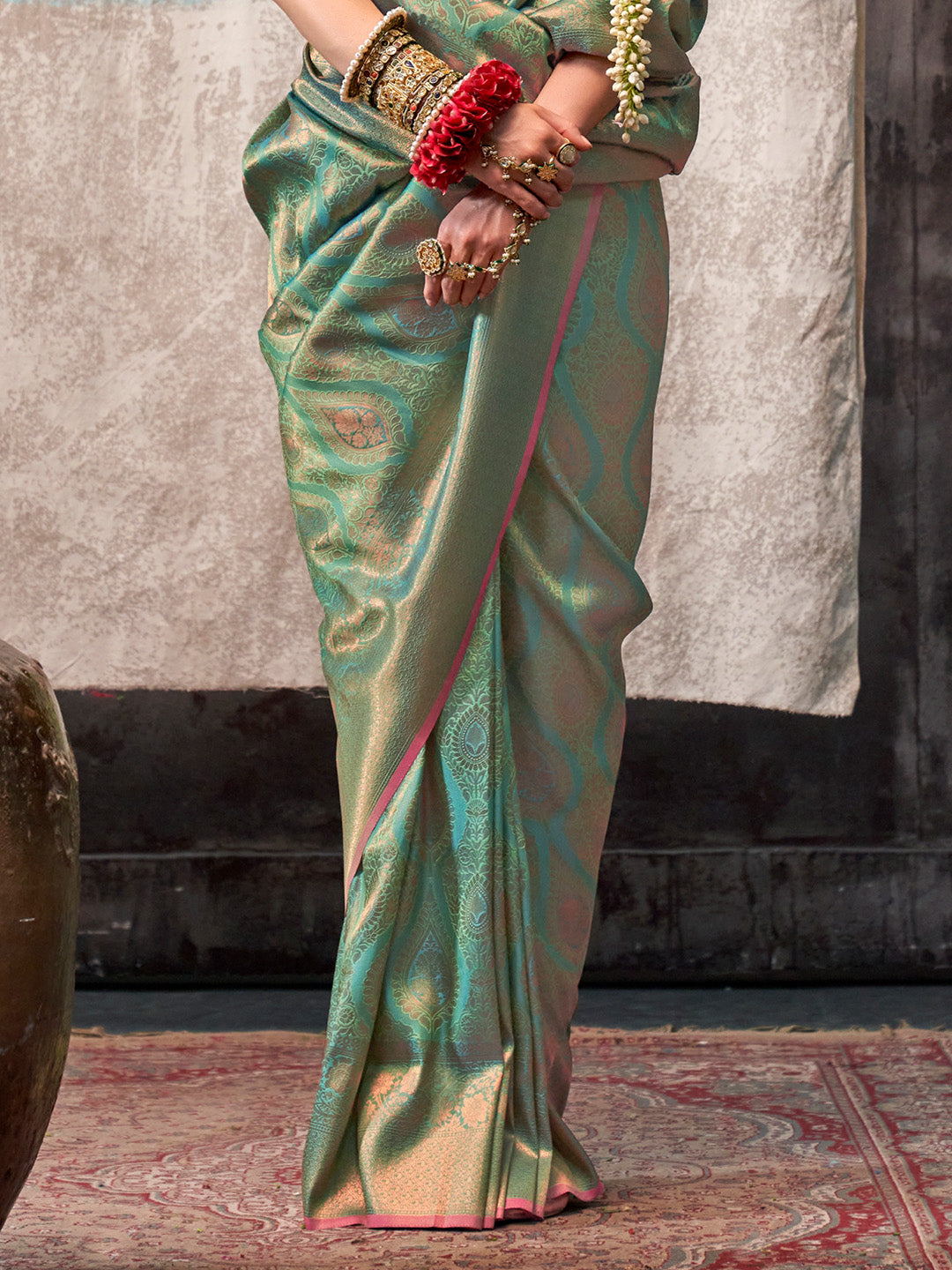 Karagiri Green Kanjivaram Silk Saree With Blouse Piece