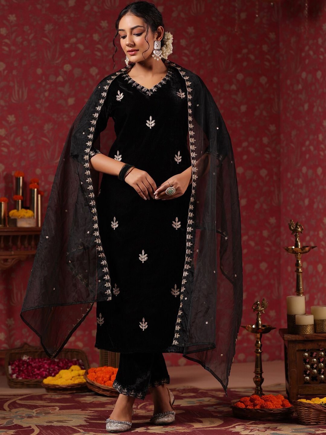 Rich Black Velvet Zari Embroidered Kurta Set With Sheer Voile Butta Dupatta