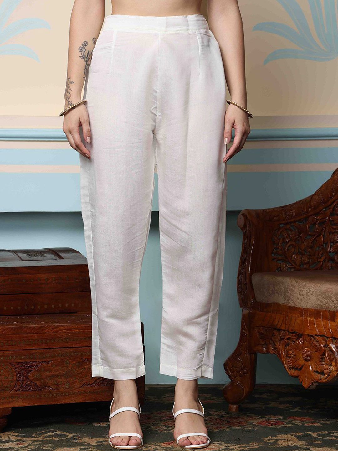 Comfy White Poly Silk Zari Embroidered Kurta Set With Straight Bottom And Sheer Poly Silk Dupatta