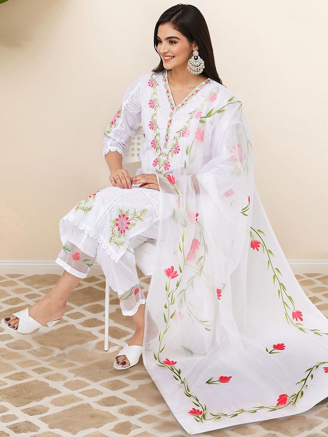 Comfy Off-White Pure Cotton Floral Embroidered Kurta Set With Hand-Painted Organza Dupatta