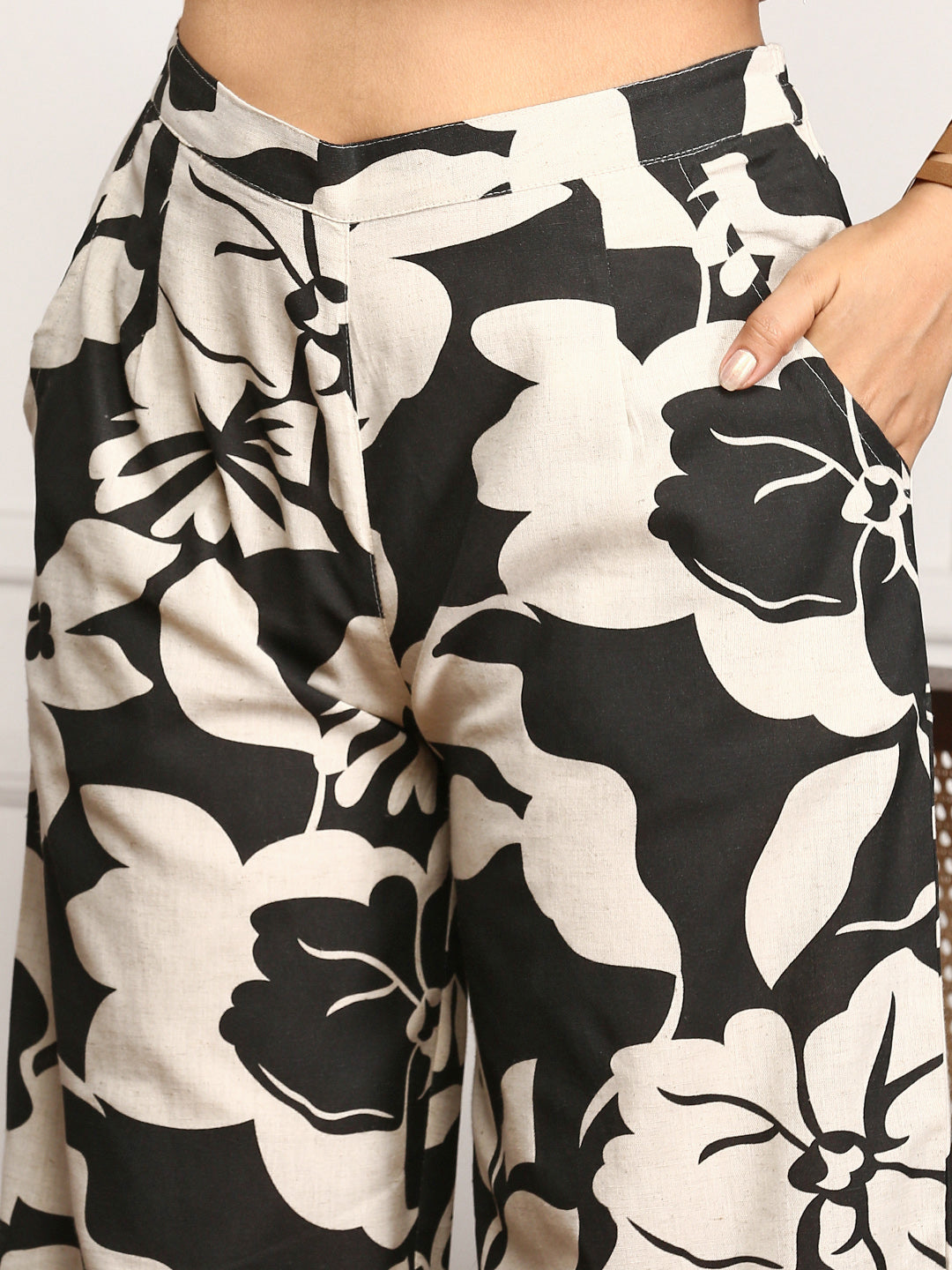 Comfy Cotton Black Floral Printed Crop Top Paired With Flared Bottom And Shrug Co-Ords