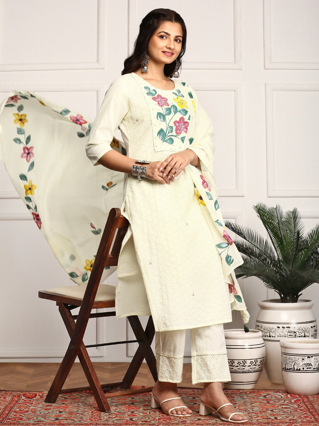 Soft Off- White Hand Painted Floral Embellished Kurta And Dupatta With Straight Pants