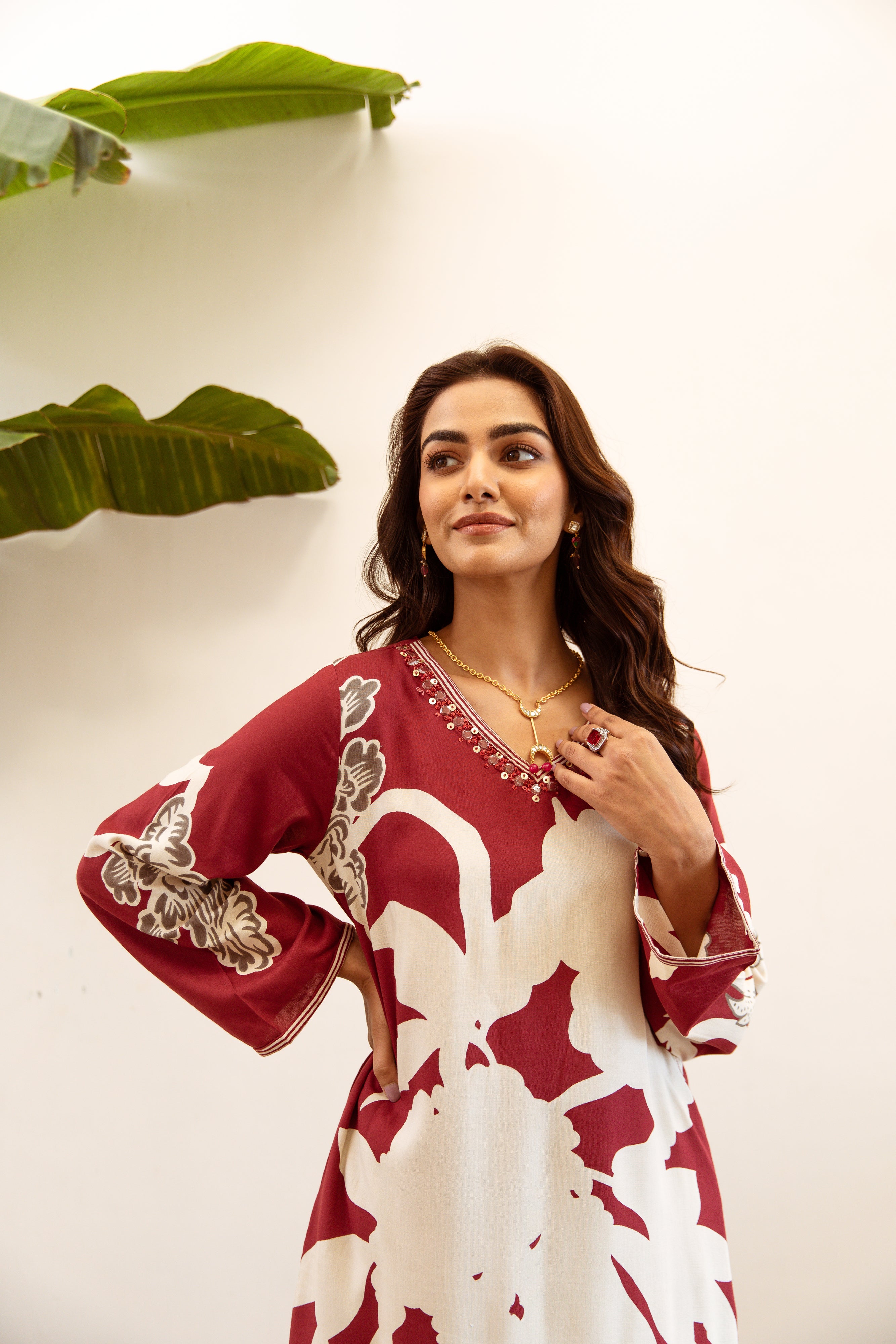 Comfy Maroon Purecotton Floral printed Straight Fit kurta set