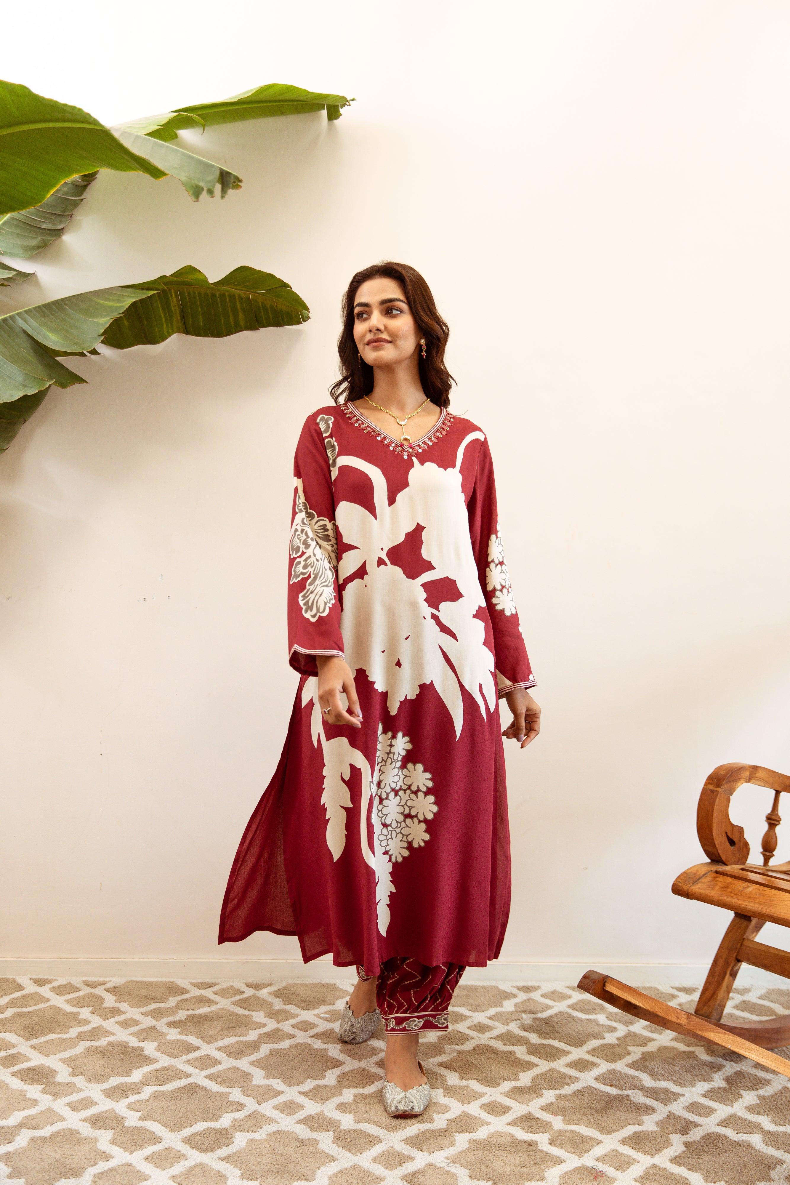 Comfy Maroon Purecotton Floral printed Straight Fit kurta set