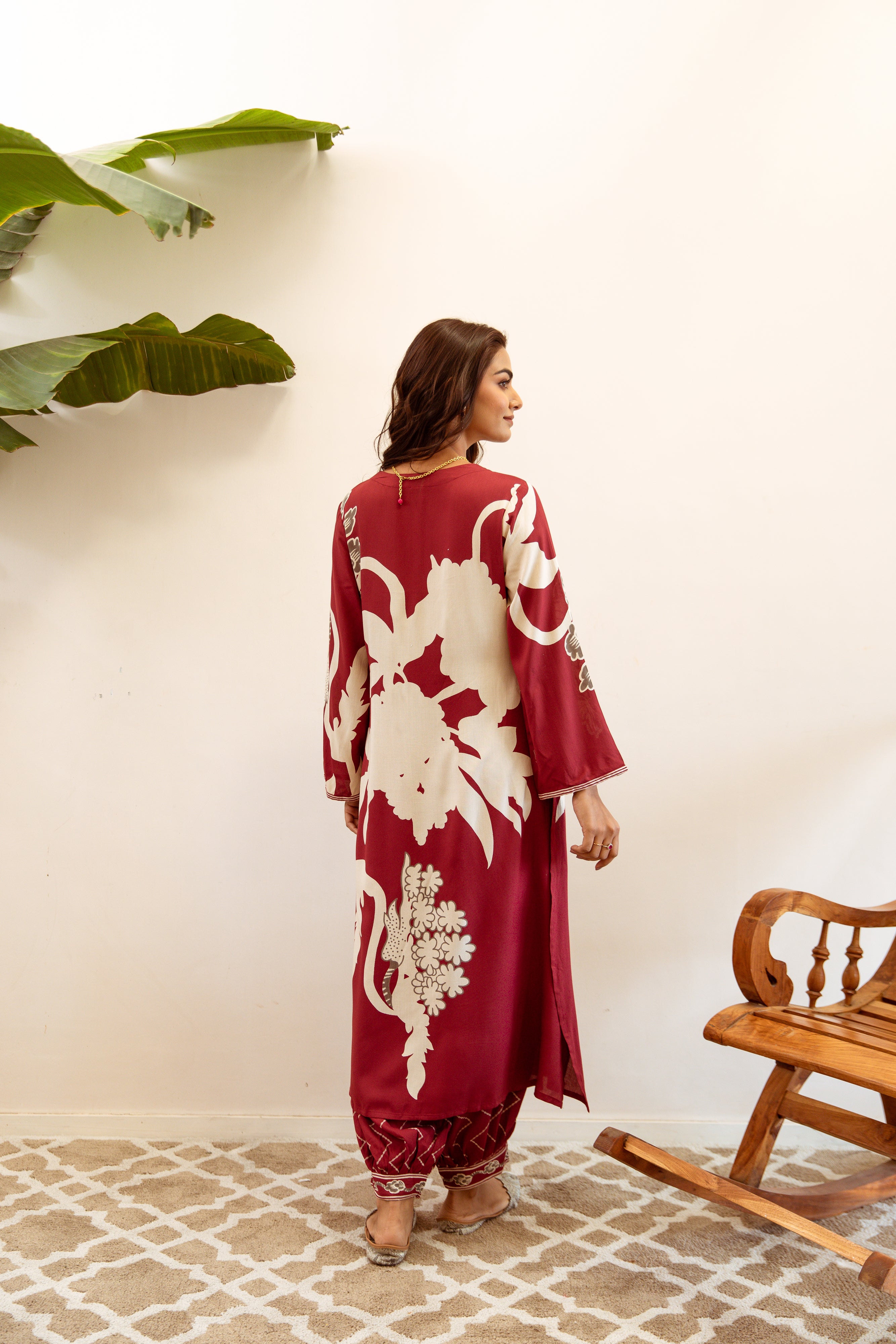 Comfy Maroon Purecotton Floral printed Straight Fit kurta set