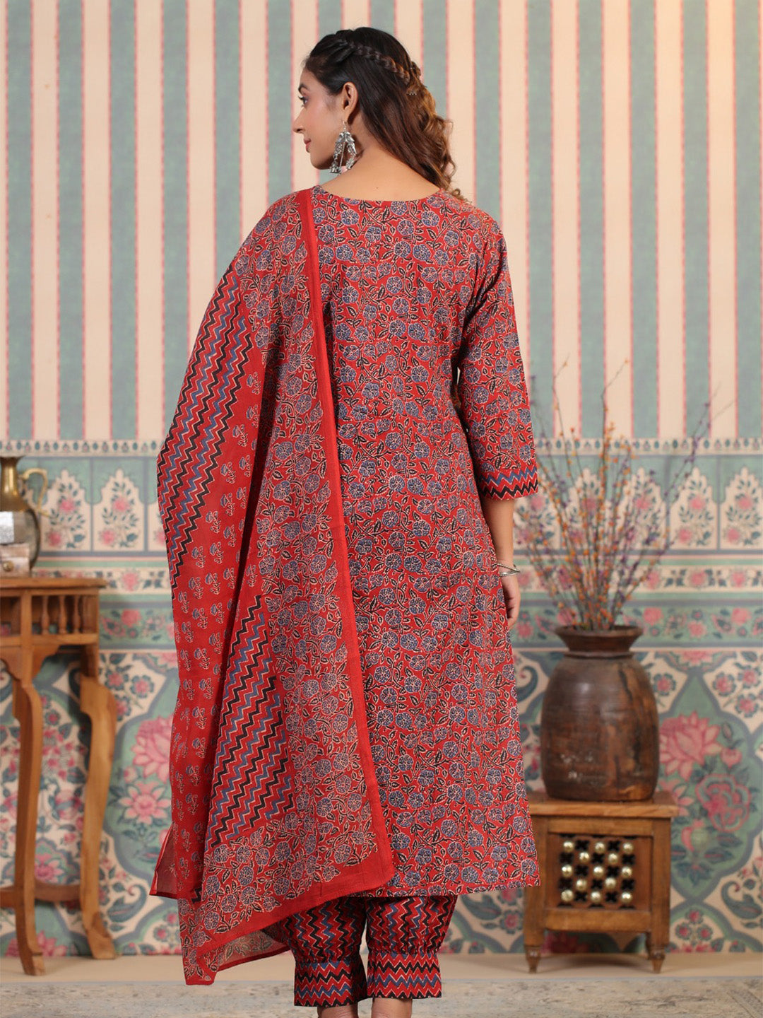 Comfy Red Cotton Floral Printed Kurta Set With Afghani Bottom And Soft Cotton Dupatta