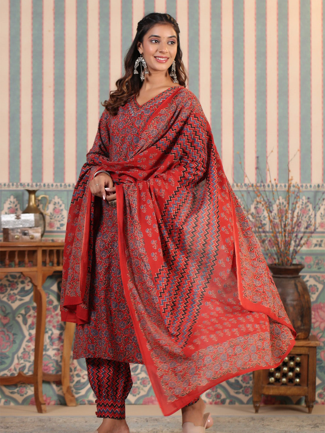 Comfy Red Cotton Floral Printed Kurta Set With Afghani Bottom And Soft Cotton Dupatta