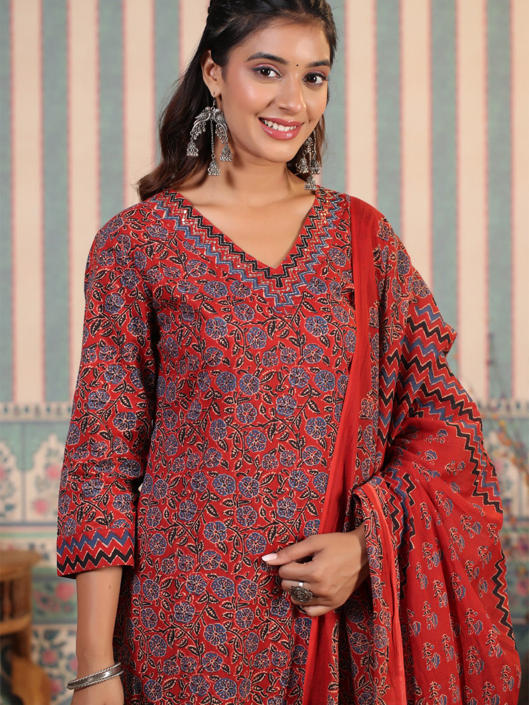 Comfy Red Cotton Floral Printed Kurta Set With Afghani Bottom And Soft Cotton Dupatta