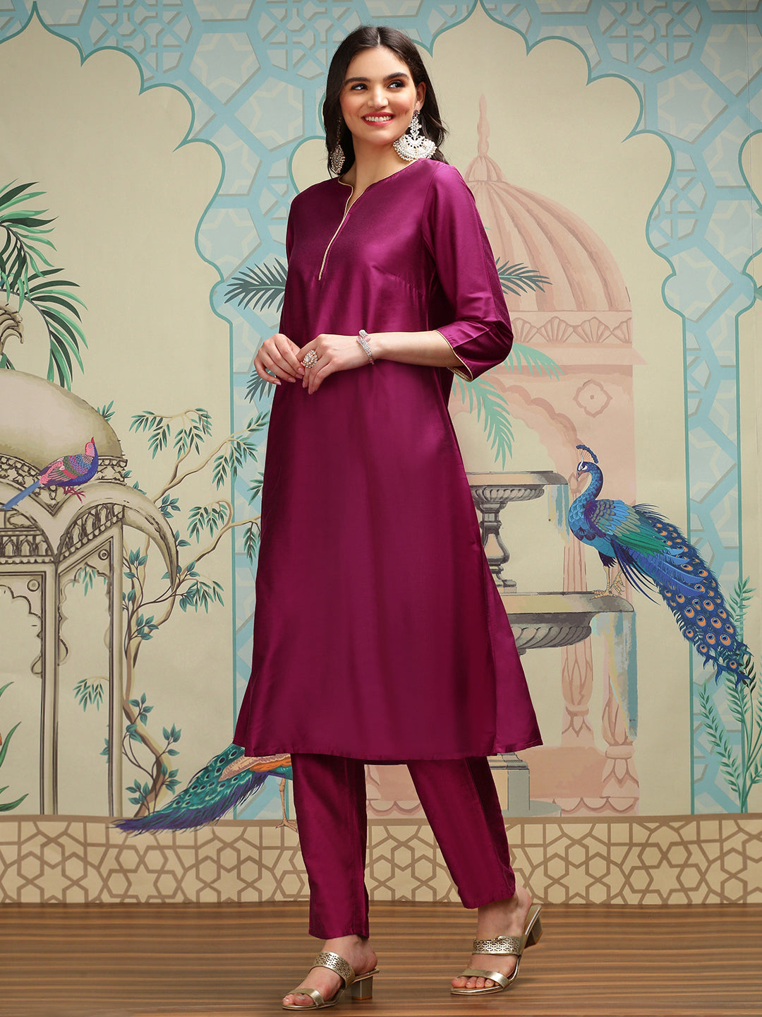 Silk Crepe Purple Kurta Set With Straight Bottom And Flowy Silk Crepe Floral Printed Dupatta
