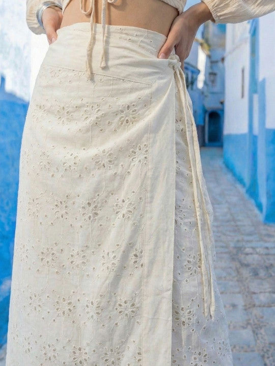 Comfy off white Pratidin Embroidered Skirts