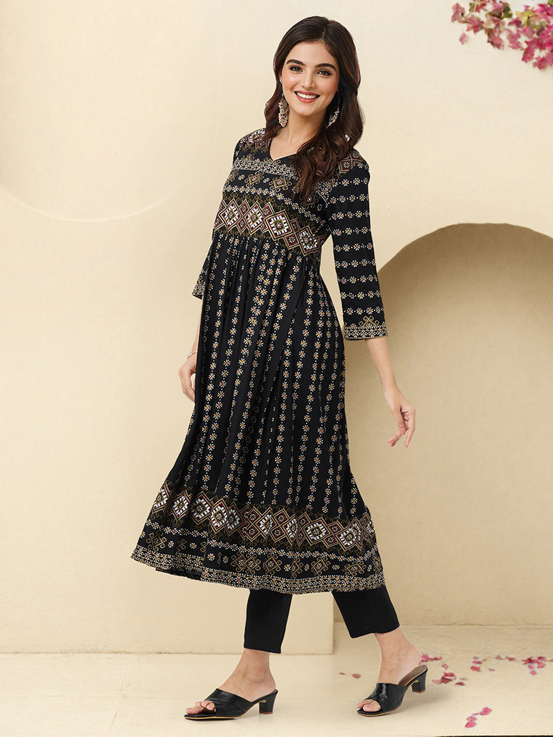 Graceful Black viscose Rayon Geometric Print Fit And Flare  kurta set