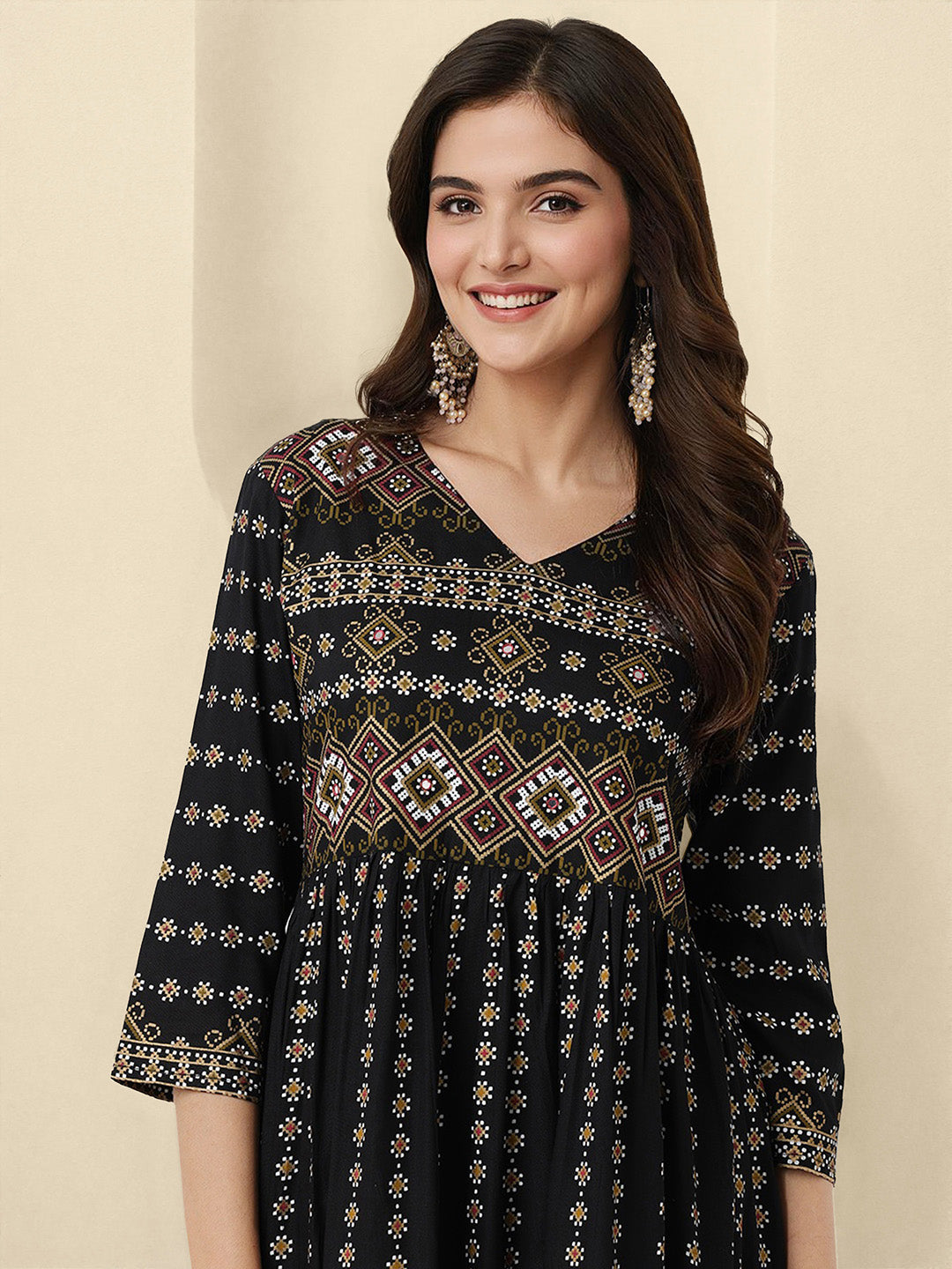 Graceful Black viscose Rayon Geometric Print Fit And Flare  kurta set