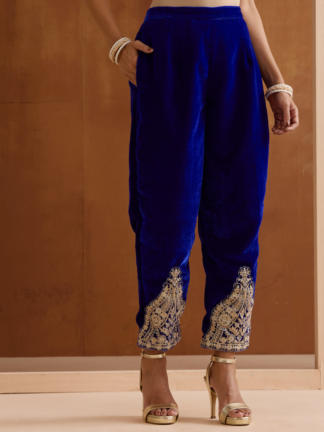 Rich Blue Velvet Embroidered Straight Kurta Set With Straight Bottom