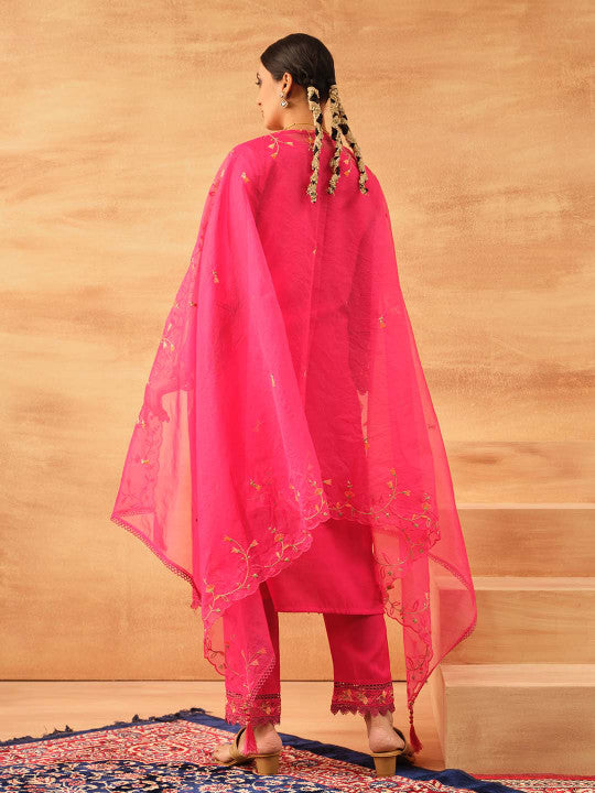 Ishin Women Pink Roman Silk 3Pcs Kurta Set
