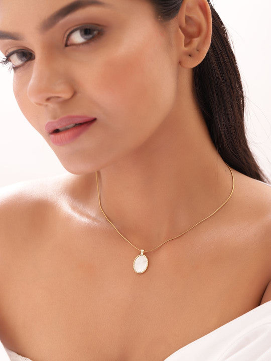 Ishin White  Colour Gold Plated Artificial Stones And Beads Chain