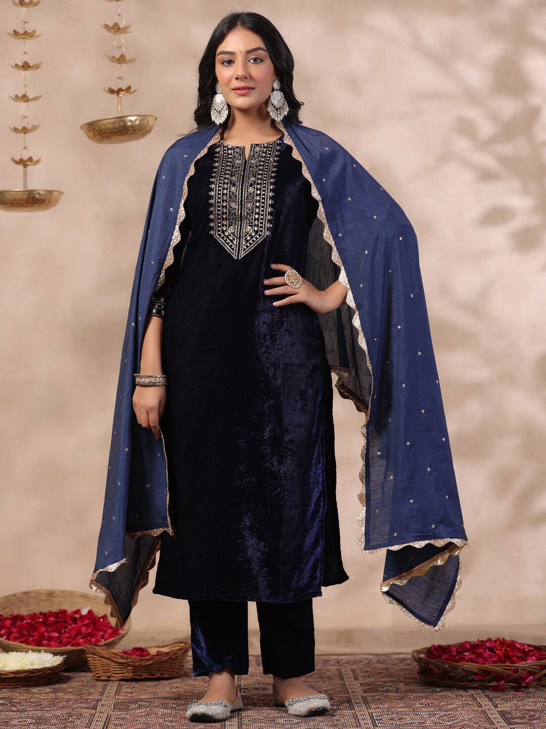 Navy Blue Velvet Zari Embroidered Kurta Set With Sheer Voile Scalloped Lace Dupatta