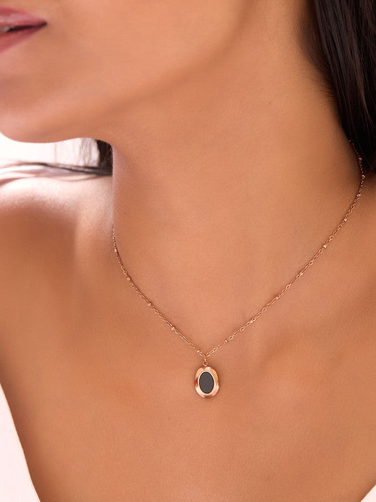 Ishin Black  Colour Gold Plated Artificial Stones And Beads Chain