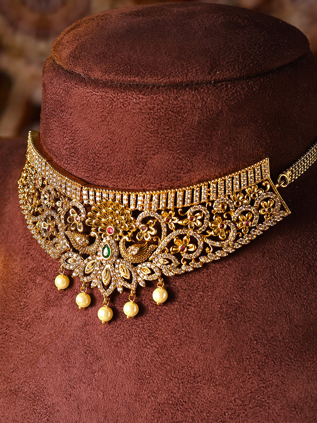 Ishin Floral Elegance Goddess Gold-Plated Choker Necklace Drop Earrings Jewellery Set