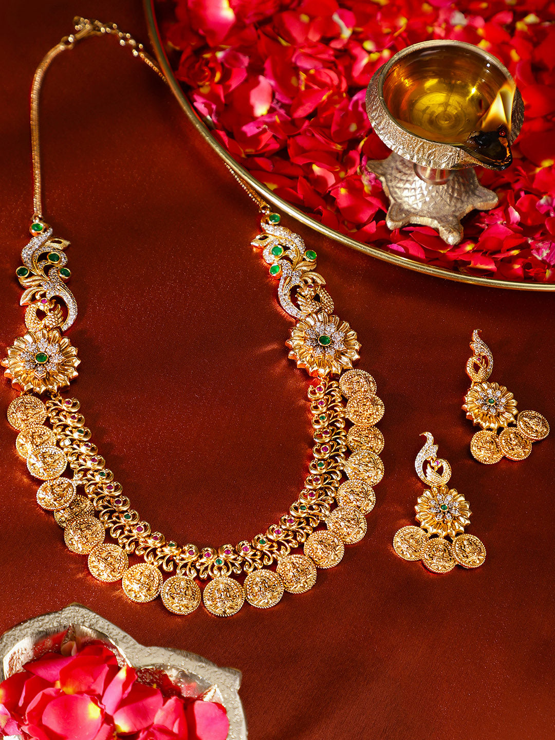 Ishin Goddess Style Gold Plated Necklace and Stud Earrings Jewellery Set