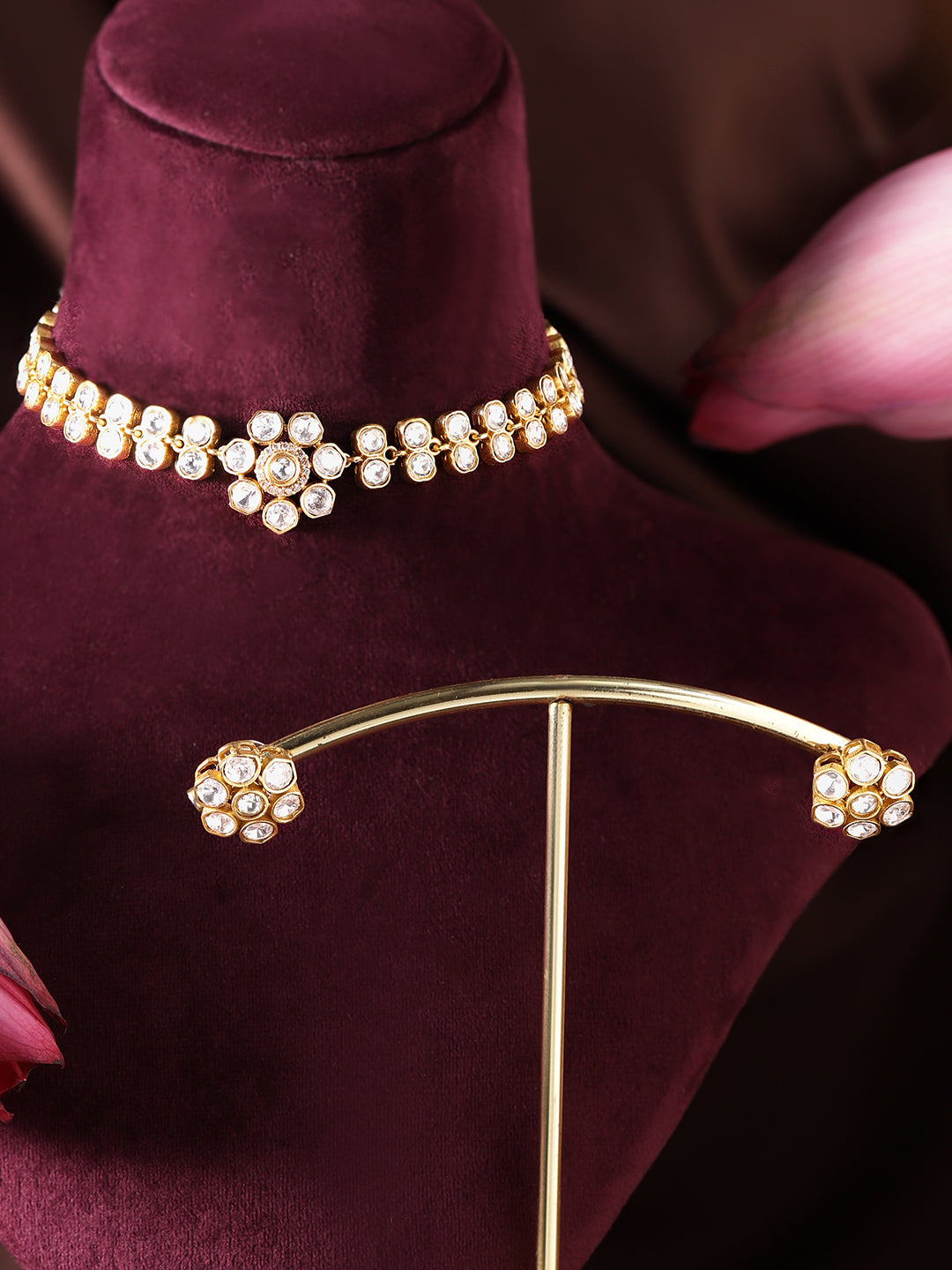 Ishin White Colour Gold Plated Artificial Stones And Beads Jewellery Set
