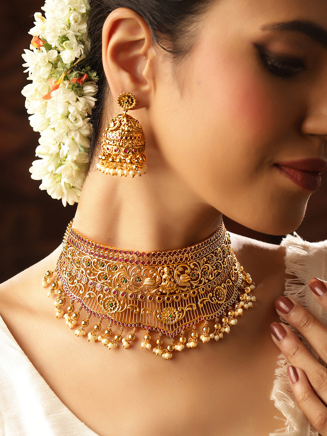 Ishin Floral Elegance Goddess Pattern Gold Plated Necklace Drop Earrings Jewellery Set