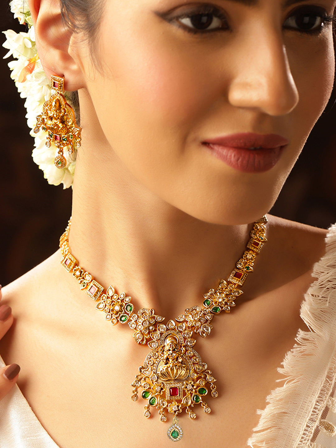 Ishin Twin Peacocks Elegance Floral Design Choker Necklace and Drop Earrings Jewellery Set